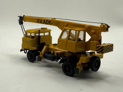 IFA ADK 100 Autokran H0 1:87