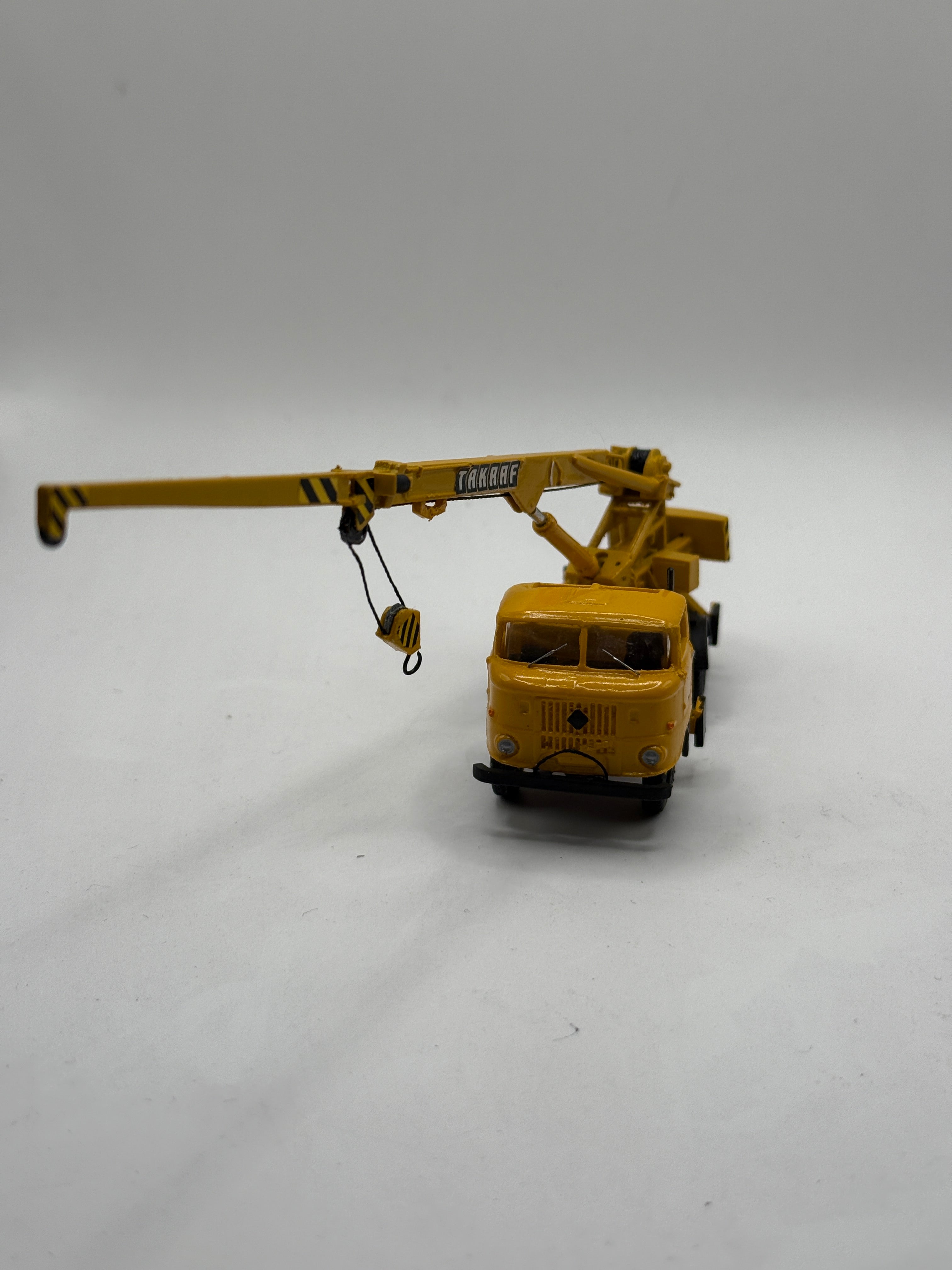 IFA ADK 70 Autokran H0 1:87