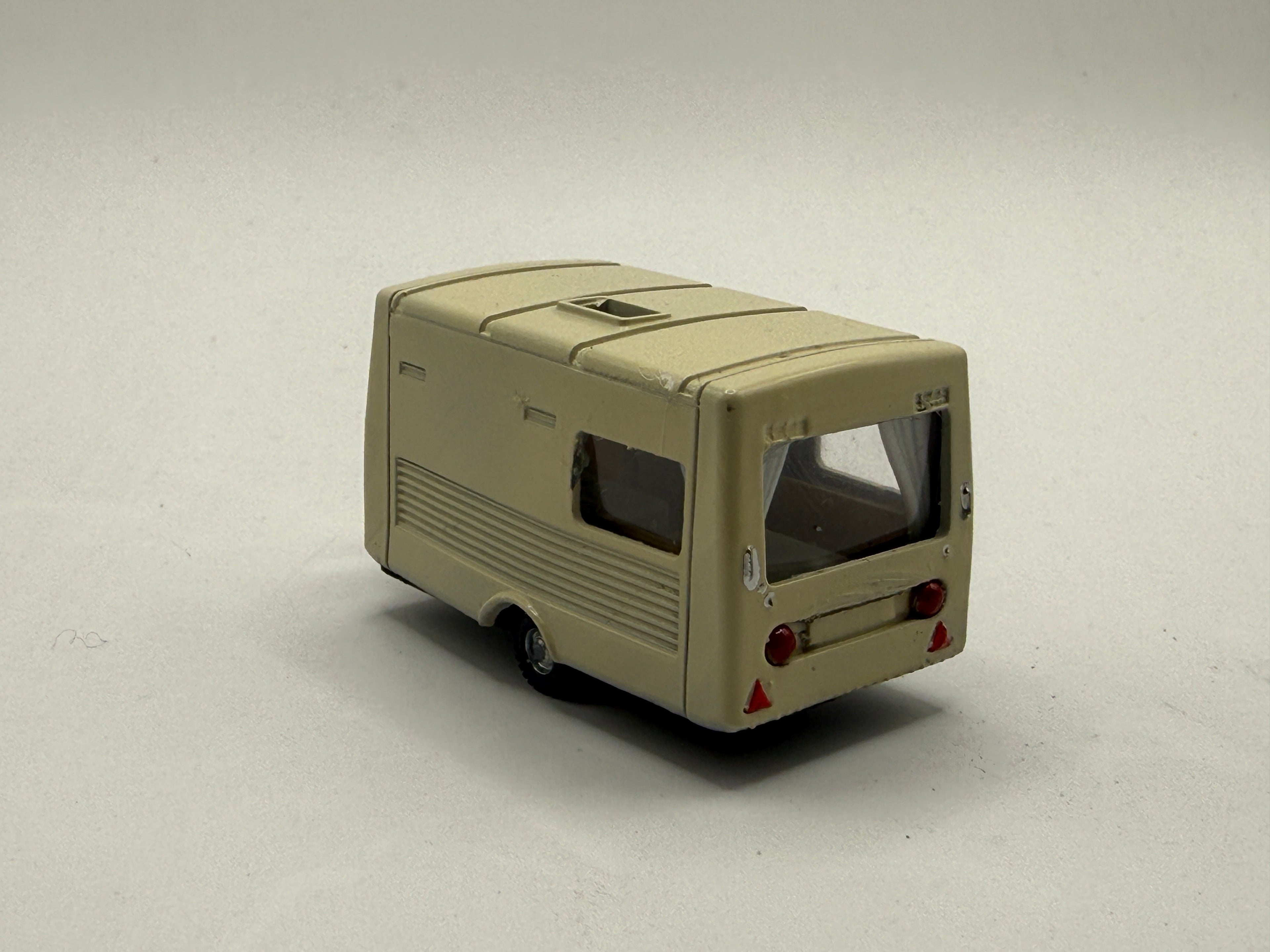 Wohnanhänger Intercamp IC 355 H0 1:87 Modell