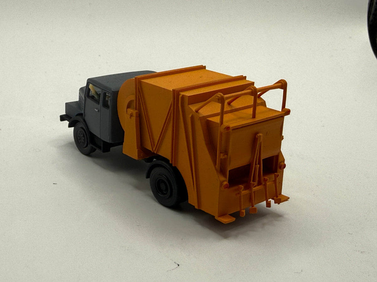 IFA S4000 Müllwagen H0 1:87